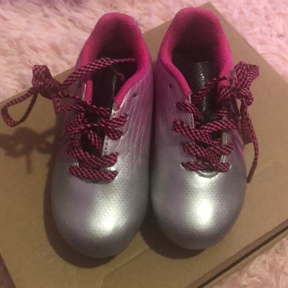 DSG girls soccer cleats